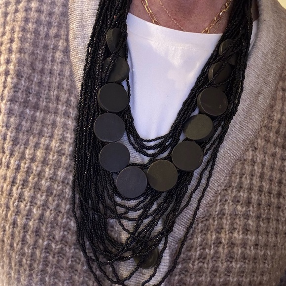 None Jewelry - Elegant Black Beaded Necklace‎